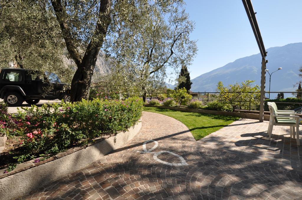Hotel Rosemarie Limone sul Garda Exterior photo
