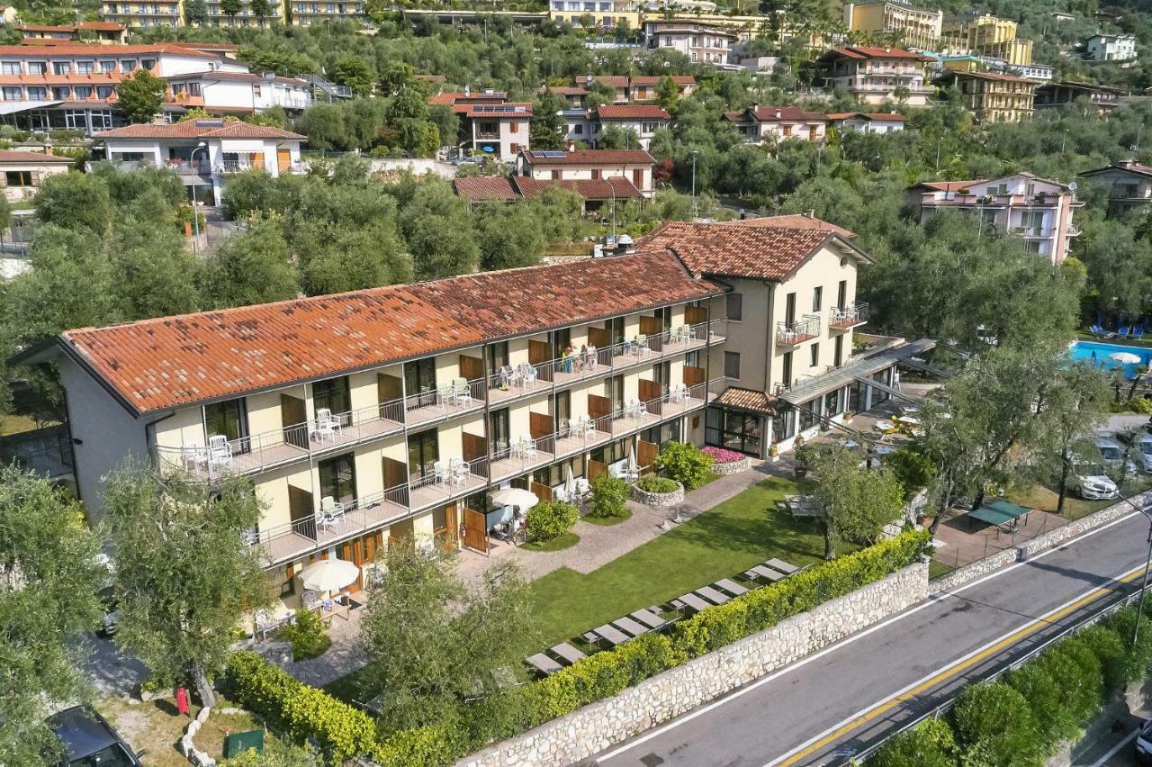 Hotel Rosemarie Limone sul Garda Exterior photo
